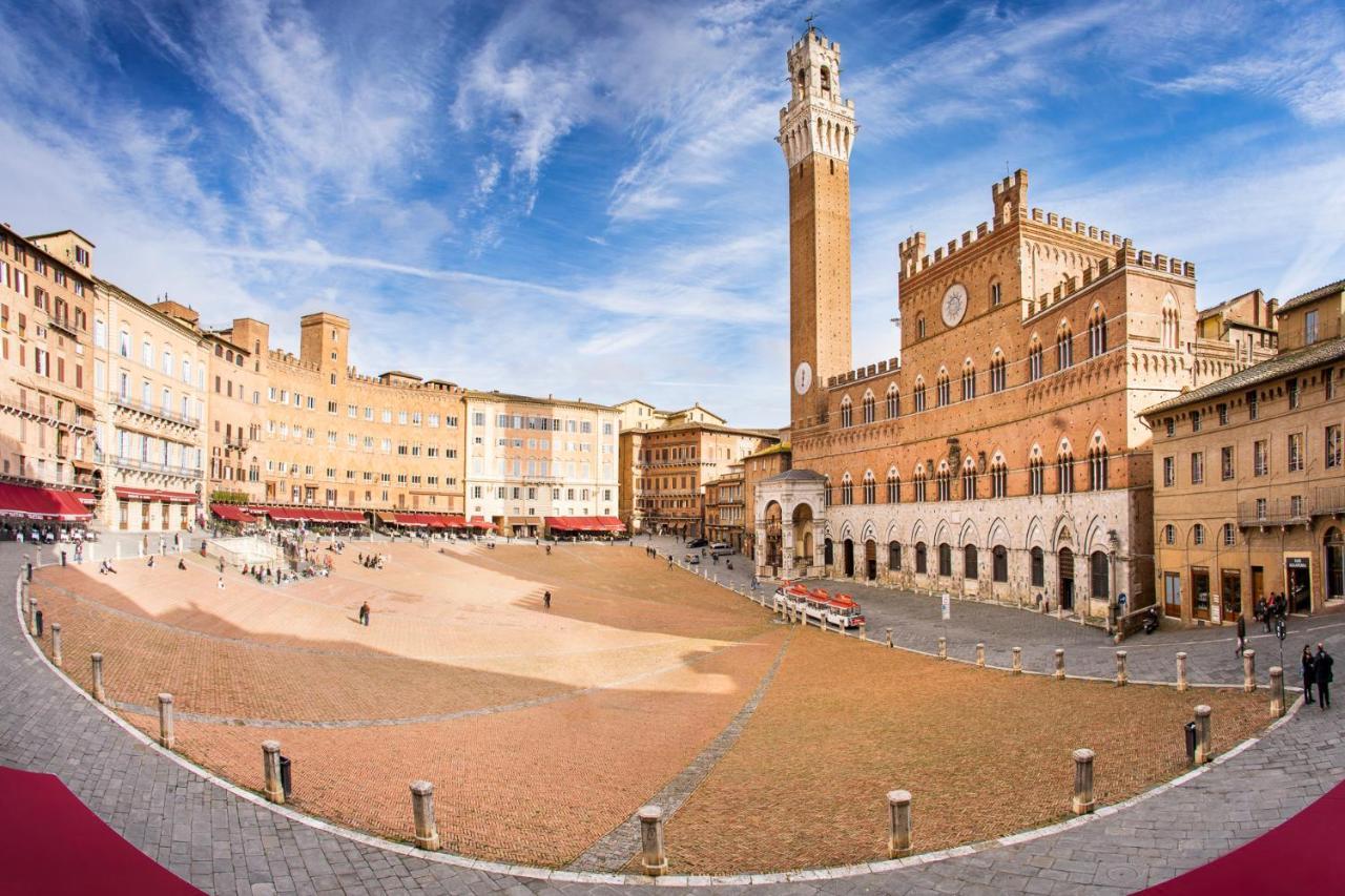 The Balcony Suite - Affaccio Su Piazza Del Campo Siena Exteriör bild